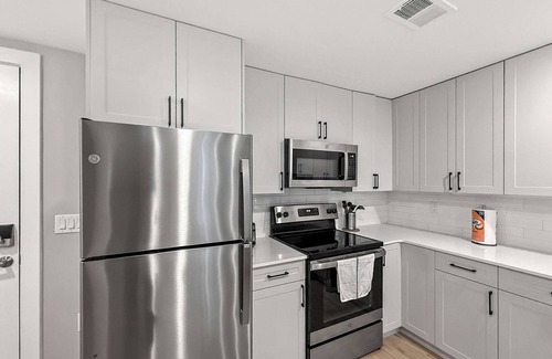 Northern Liberties Apartment | Luxury 1BD | 2 Beds | Northern Liberties
