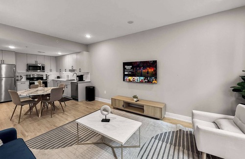 Northern Liberties Apartment | Luxury 1BD | 3 Beds | Northern Liberties