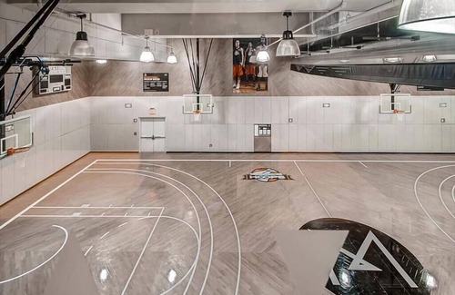 Hell's Kitchen Apartment | Luxury 1BR Apt | Full Kitchen | Midtown West by GLS