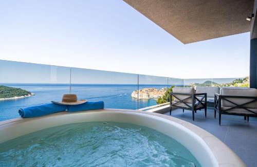 Municipality of Dubrovnik Apartment | Luxury 2 BD Apartment Ika Marie - Dubrovnik Old Town with Jacuzzi and Parking