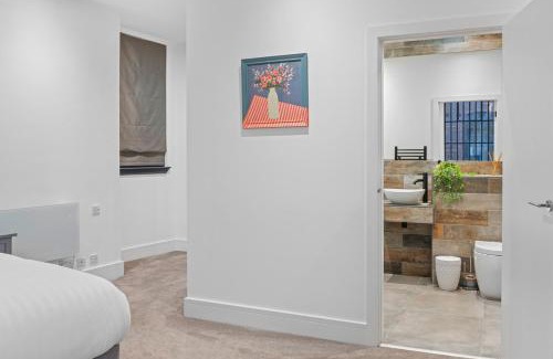 Nottingham City Centre Apartment | Luxury 2-Bed Apartment with Parking & Terrace