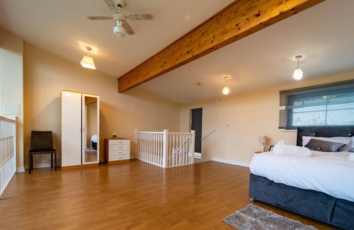 Slough Apartment | Luxury 2 Bed Apartment