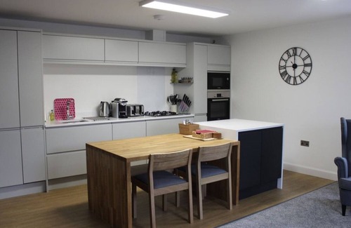 Ripon Apartment | Luxury 2 Bed Apartment in the City of Ripon, close to the Cathedral with Parking