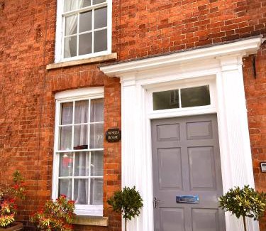 Ludwel Apartment | Luxury 2 bed apartment with free parking