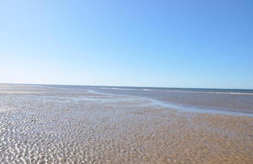 Heacham Ski Chalet | Luxury 2 Bed Caravan Heacham Beach Pets go Free