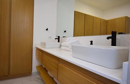 Centro Apartment | Luxury 2 Bed heart of Cabo OView Pedregal 802