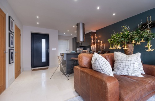 Montpellier House | Luxury 2-bed House in Cheltenham