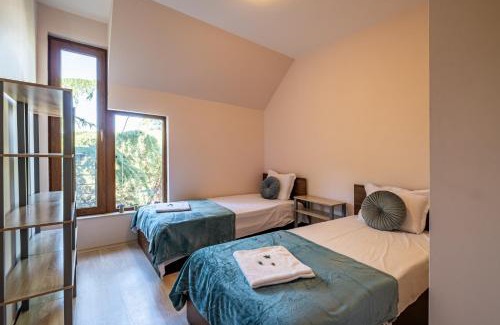 Saints Constantine and Helena Apartment | Luxury 2 bedroom apartment with sea view