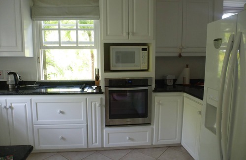 Mullins Apartment | Luxury 2 bedroom apartment with stunning sea views on Barbados West Coast