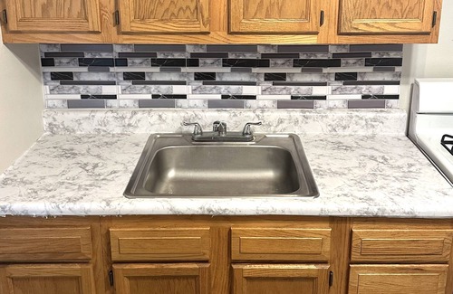 Euclid Apartment | LUXURY 2 BEDROOM APARTMENT