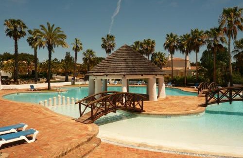Almancil Apartment | Luxury 2 Bedroom Apartment with Private Garden