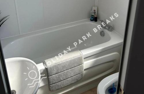 Selsey House | Luxury 2 bedroom at Seal Bay Resort