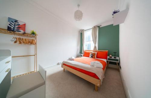 Wimbledon Apartment | Luxury 2-bedroom in Wimbledon Central - Minutes from Central London