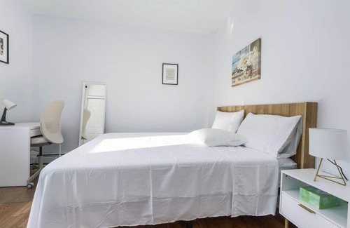 West New York Apartment | Luxury 2 br, NYC views W/parking