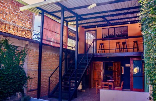 Leon House | Luxury 2-floor 2-bedroom house!