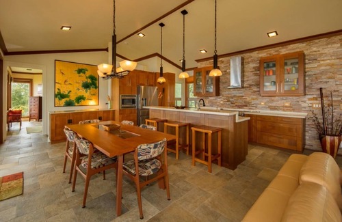 Keaau House | Luxury 2-Story Oceanfront with Pool and Air Conditioned Comfort