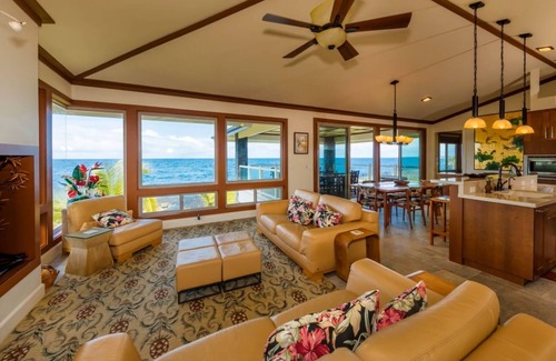Keaau House | Luxury 2-Story Oceanfront with Pool and Air Conditioned Comfort