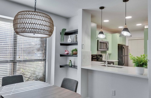 North Burnet House | Luxury 2BD/2.5BA Near The Domain with POOL