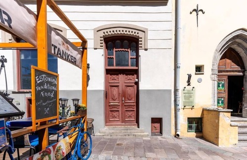 Old Town Apartment | Luxury 2BD apartment in City Center