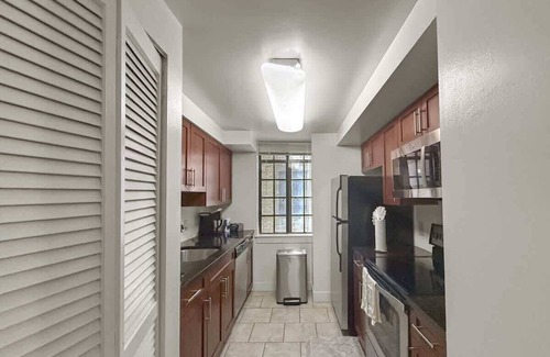 Center City Apartment | Luxury 2BD | Center City | 4 Beds | By JFK plaza