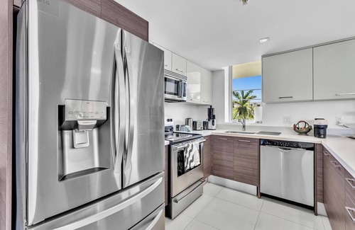 Bay Harbor Islands Apartment | Luxury 2BDR/2BTH Kosher Waterfront Apartment – Bay Harbor Islands, Miami