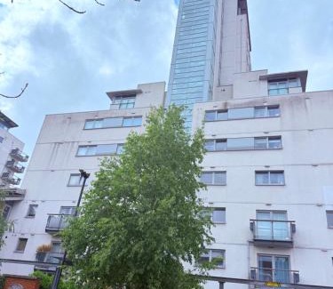 Glyndon Apartment | Luxury 2Bed Room Riverview Apartment