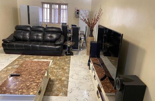 Enugu Apartment | Luxury 2Bedrooms Retreat Serenity in the City