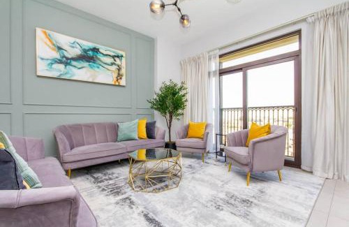 Umm Suqeim 3 Apartment | Luxury 2BR Apartment with Iconic Burj Al Arab View from the Swimming Pool