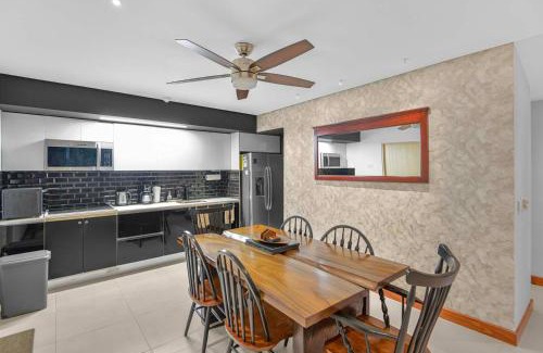 Parrita Apartment | Luxury 2BR condo in Nautilus, Místico