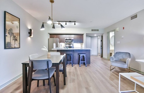 Oro-Medonte Condo | Luxury 2BR King Condo – with Pool & Spa Access