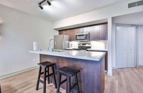 Oro-Medonte Condo | Luxury 2BR King Condo – with Pool & Spa Access