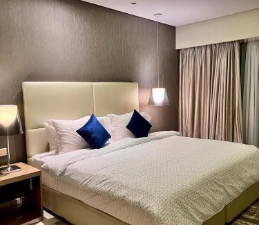 Business Bay Apartment | Luxury 2BR Suite in Paramount Hotel and Residences