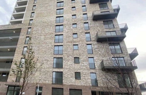 Barking Apartment | Luxury 3 Bedroom Apartment In Barking Town Centre