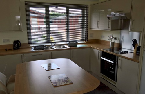 King's Lynn Cabin | Luxury 3 Bedroom Lodge (sleeps 6)