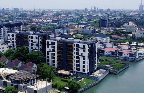 Ikoyi Apartment | Luxury 3 bedroom, Secure, Water View, 24/7 Power in secluded estate - Ikoyi