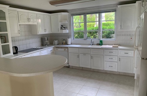 Christie House | Luxury 3 br 3.5 bth townhouse in gated community
