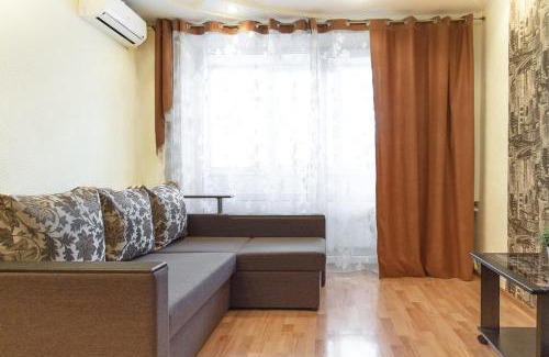 Sukhinovka Apartment | Luxury 3 Rooms Apartments in Center by Green House