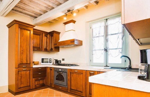 Trequanda Apartment | Luxury 3 Rooms Apt Olives in Siena Resort