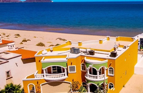 San Felipe House | Luxury 3-Story Beachfront Villa in San Felipe with Private Pool – Casa Mostaza