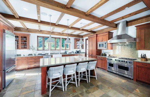 Sonoma County Villa | Luxury 38-Acre Calistoga Estate with Pool, Vineyard Views & Fire Pit