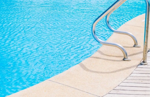 San Antonio Boat Rental | Luxury 3BD2.5BA with Communal Pool - Private Garage - Close to Malls - 6 Flags