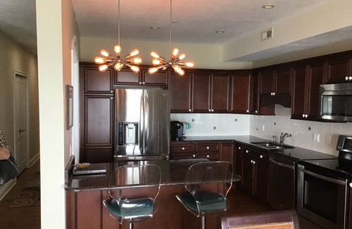 Geneva-on-the-Lake Condo | LUXURY 3BR/2BA LAKEFRONT CONDO Private beach-indoor pool-perfect for families!