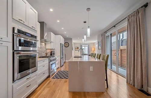 Cole House | Luxury 3BR Home in RiNo w/Office & Rooftop Terrace – 30+ Day Stays