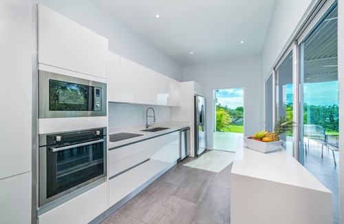 Samara Villa | Luxury 3BR Home w/Pool, Near Beach & Downtown