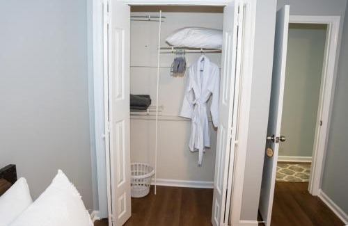 Winston - Salem Villa | Luxury 3BR Townhome in the Heart of Winston Salem NC - Sleep 6