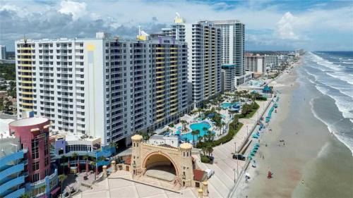 Brush - Stewarts House | Luxury 3BR Villa Direct Oceanfront Resort Life