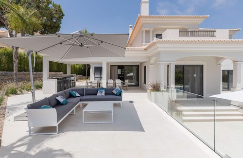 Vale do Garrao Villa | Luxury 4 Bed Villa in Dunas Douradas with Pool F232 - Almancil, Algarve
