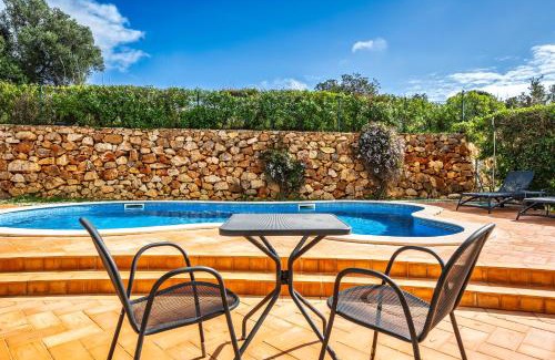 Portimao Villa | Luxury 4 bed villa with private pool Oasis Parque, Alvor AT16
