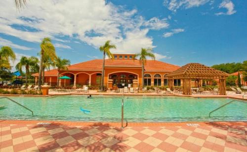Bellavida House | Luxury 4 bedroom 3 bath pool Home 283