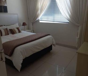 Margate Apartment | Luxury 4 bedroom apartment